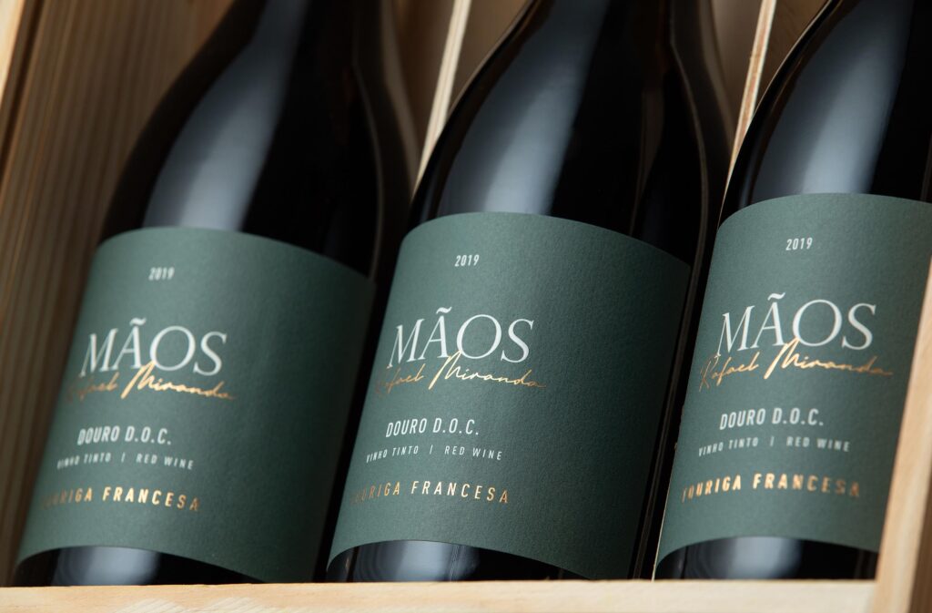 Fotografia de Natal Mãos e Irmãos fotografia vinhos Douro sessão fotográfica vinhos premium fotografia publicitária vinho fotografia de Natal empresarial vinhos Mãos e Irmãos fotografia profissional produtos vinho