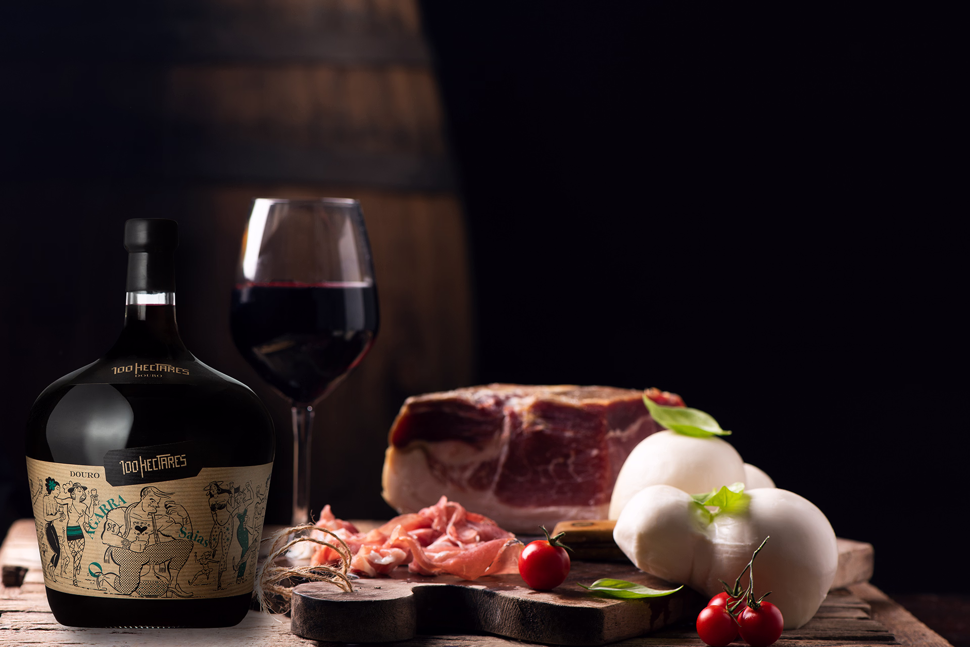 DouroDoc 100Hectares garrafão 2 litros vinho Douro vinho Douro DOC Touriga Nacional e Touriga Franca vinho estágio em carvalho francês vinho premium Douro design garrafa vinho produção vinho Douro