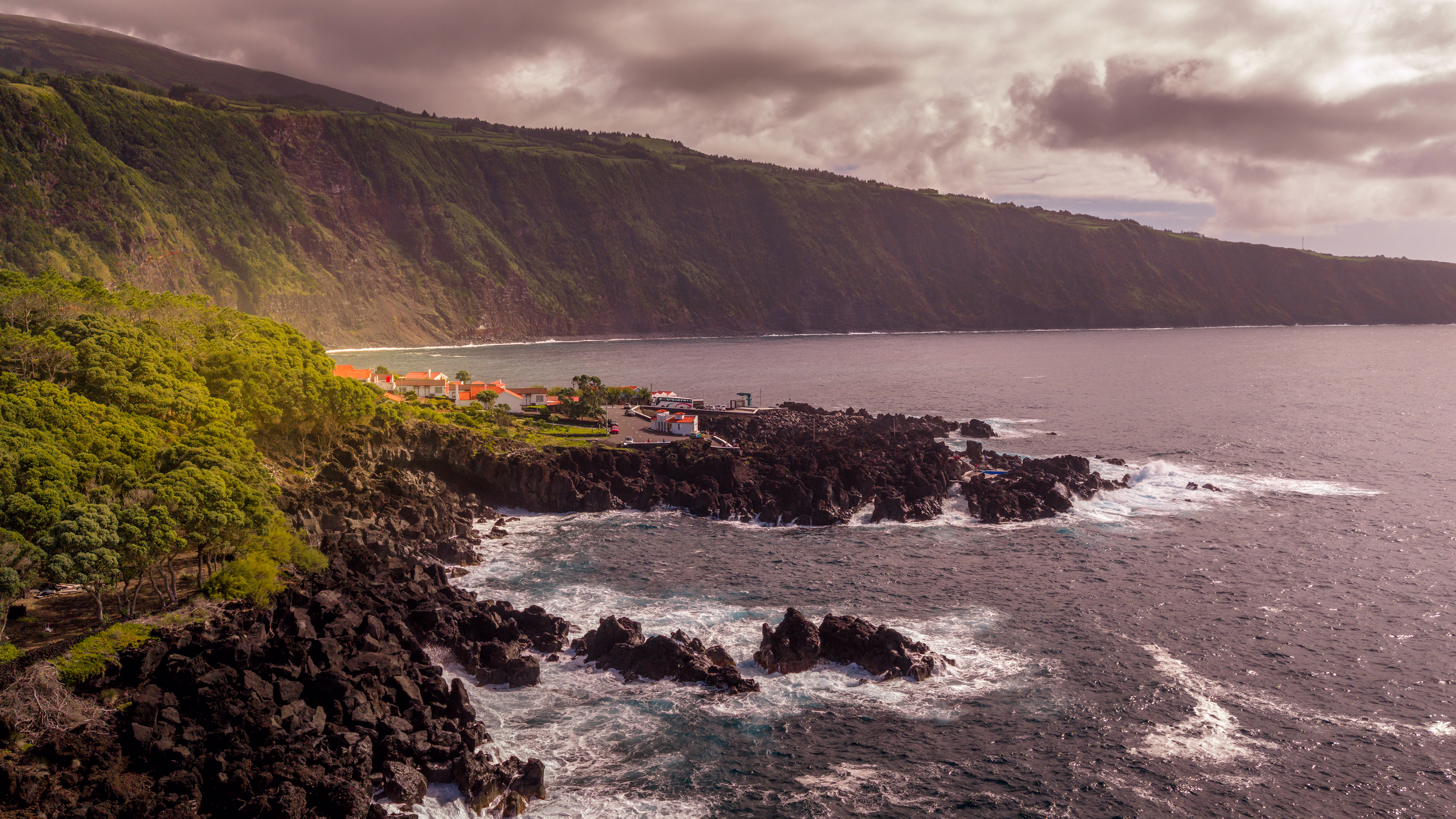 Casa Espalamaca desenvolvimento website alojamento Açores Hotel Booking e Channel Manager fotografia e vídeo profissional gestão de tráfego web redes sociais para alojamentos registo de domínio e alojamento web