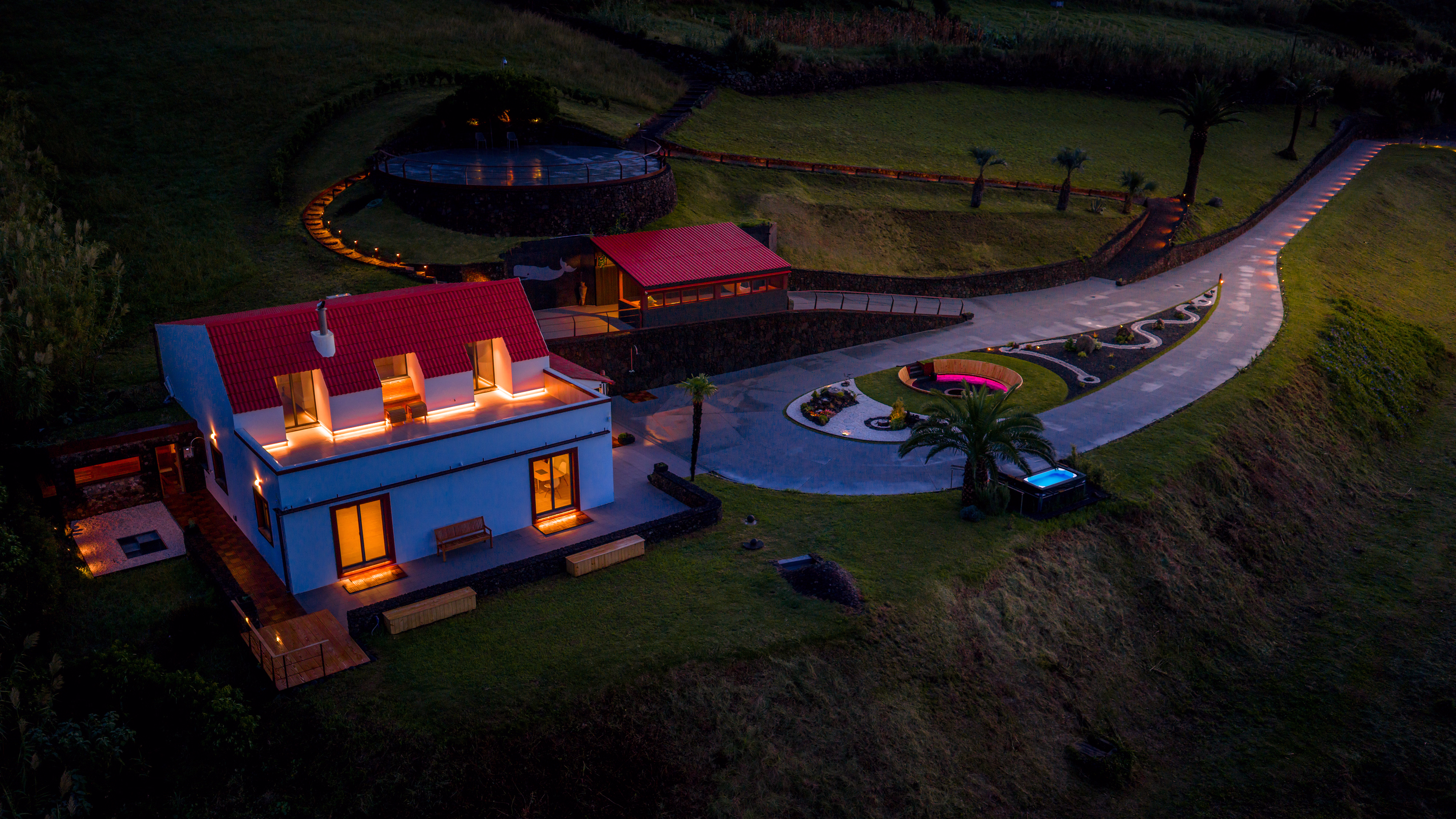 Casa Espalamaca desenvolvimento website alojamento Açores Hotel Booking e Channel Manager fotografia e vídeo profissional gestão de tráfego web redes sociais para alojamentos registo de domínio e alojamento web