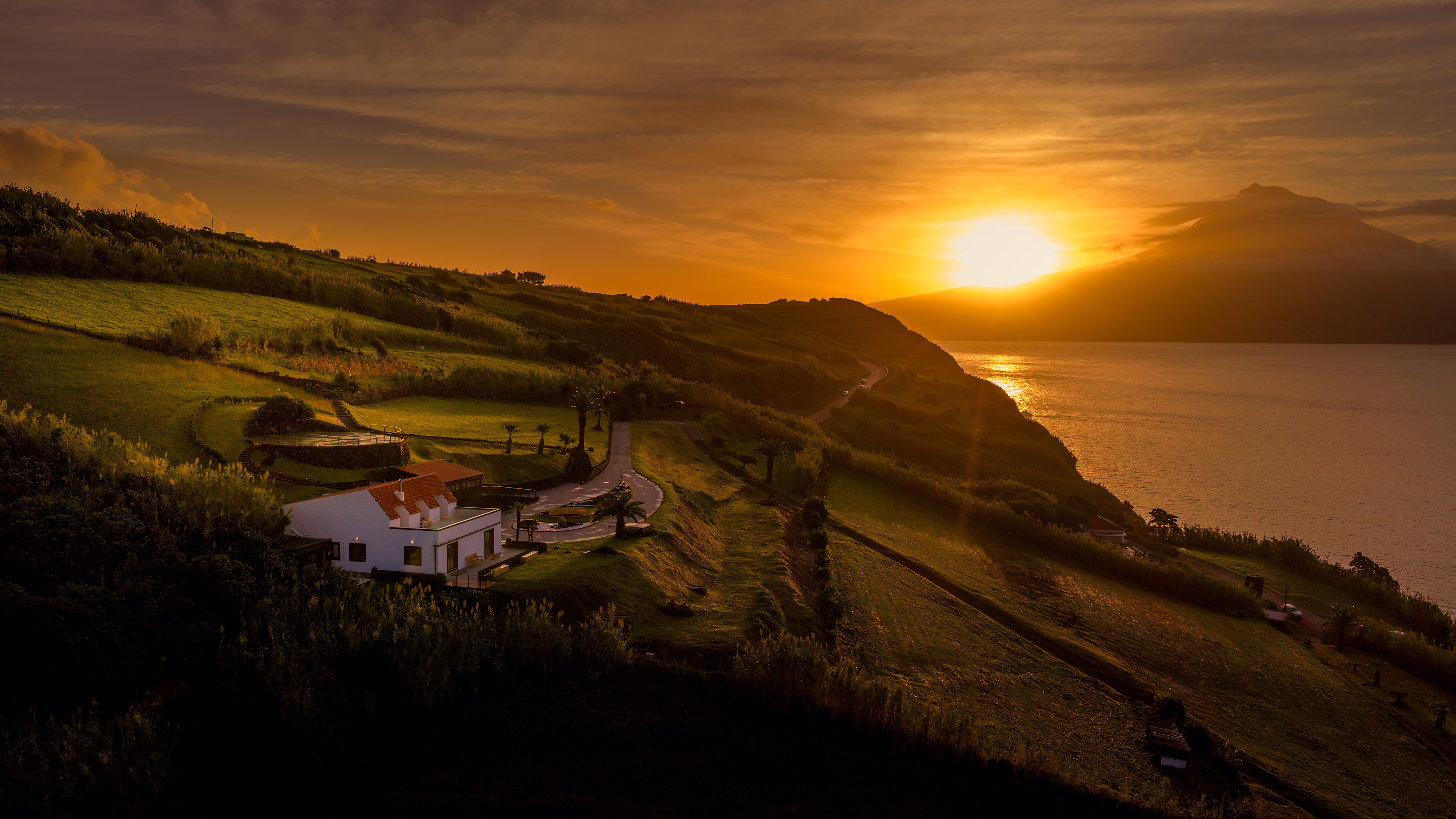 Casa Espalamaca, desenvolvimento website alojamento Açores, Hotel Booking e Channel Manager, fotografia e vídeo profissional, gestão de tráfego web, redes sociais para alojamentos, registo de domínio e alojamento web